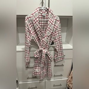 Boll & Branch women’s robe size M. Excellent condition